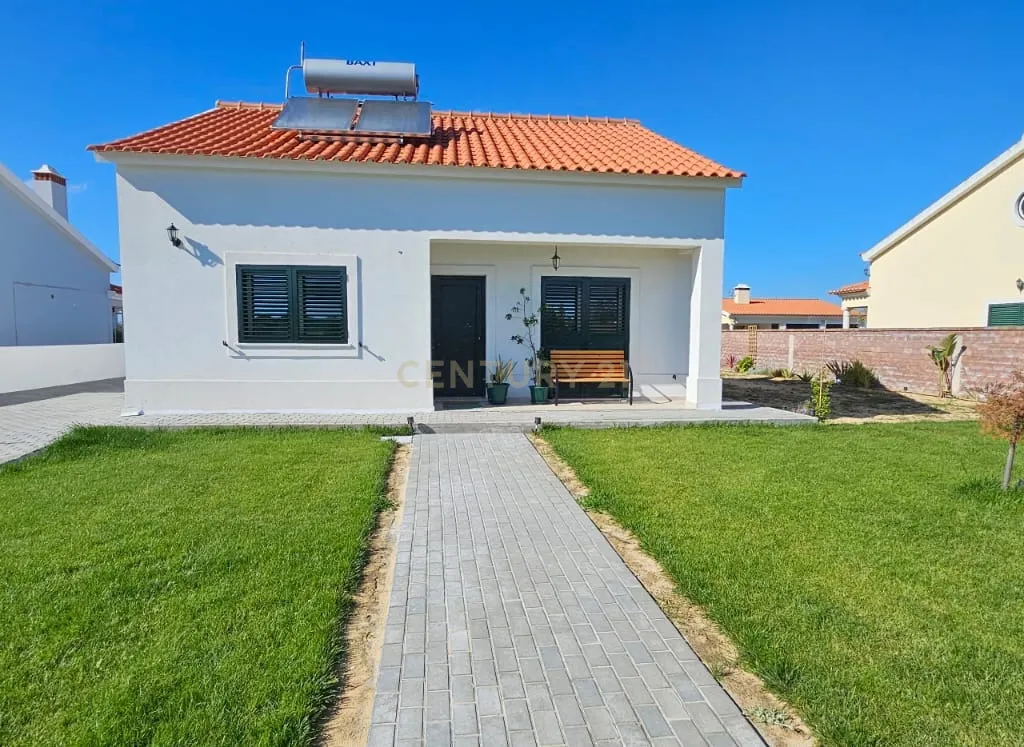 Moradia T2+1 com 1200m2 de Terreno - Image 1