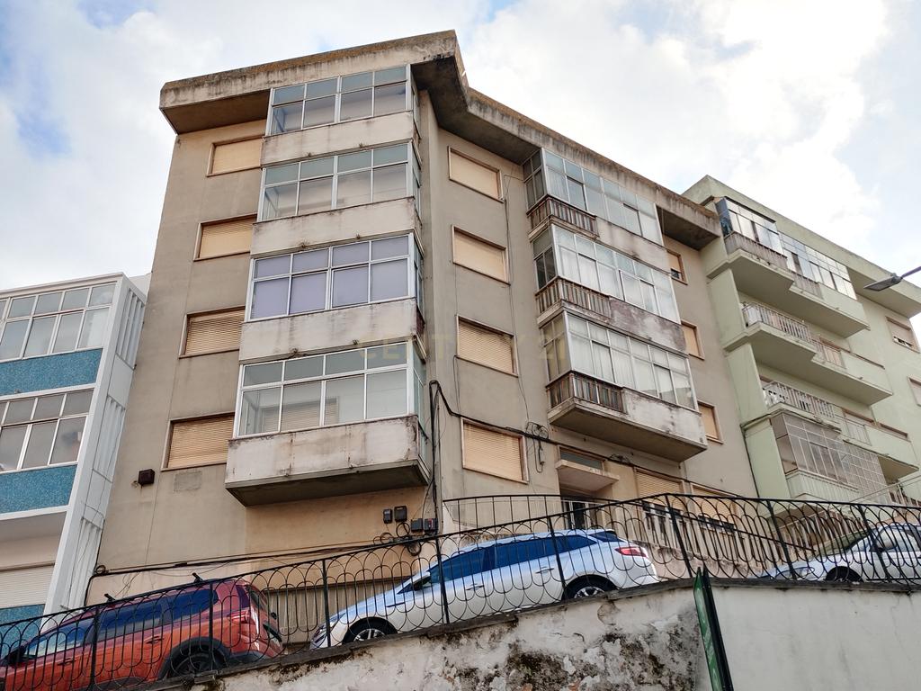 Prédio no Centro de Sacavém : Oportunidade de Investimento - Image 5