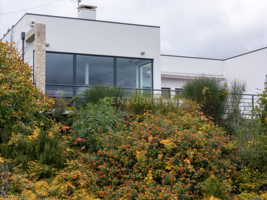 Moderna moradia T4 de luxo com terreno para investimento - Alcanena - Santarém - Image 41