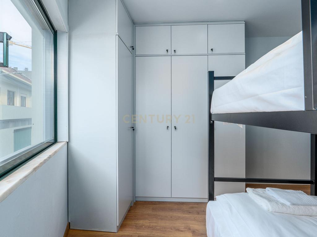 ANDAR MORADIA T4| VENDA| INVESTIMENTO| CENTRO DO PORTO - Image 21