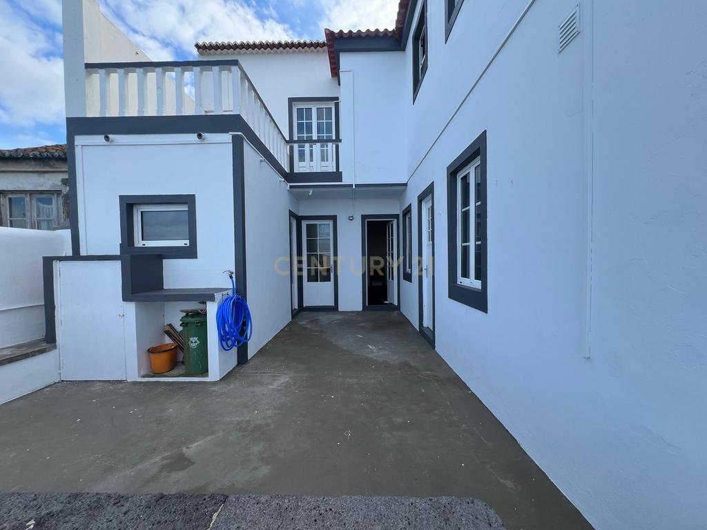 Edifício Usado em Ribeira Grande - Oportunidade Única! - Image 19