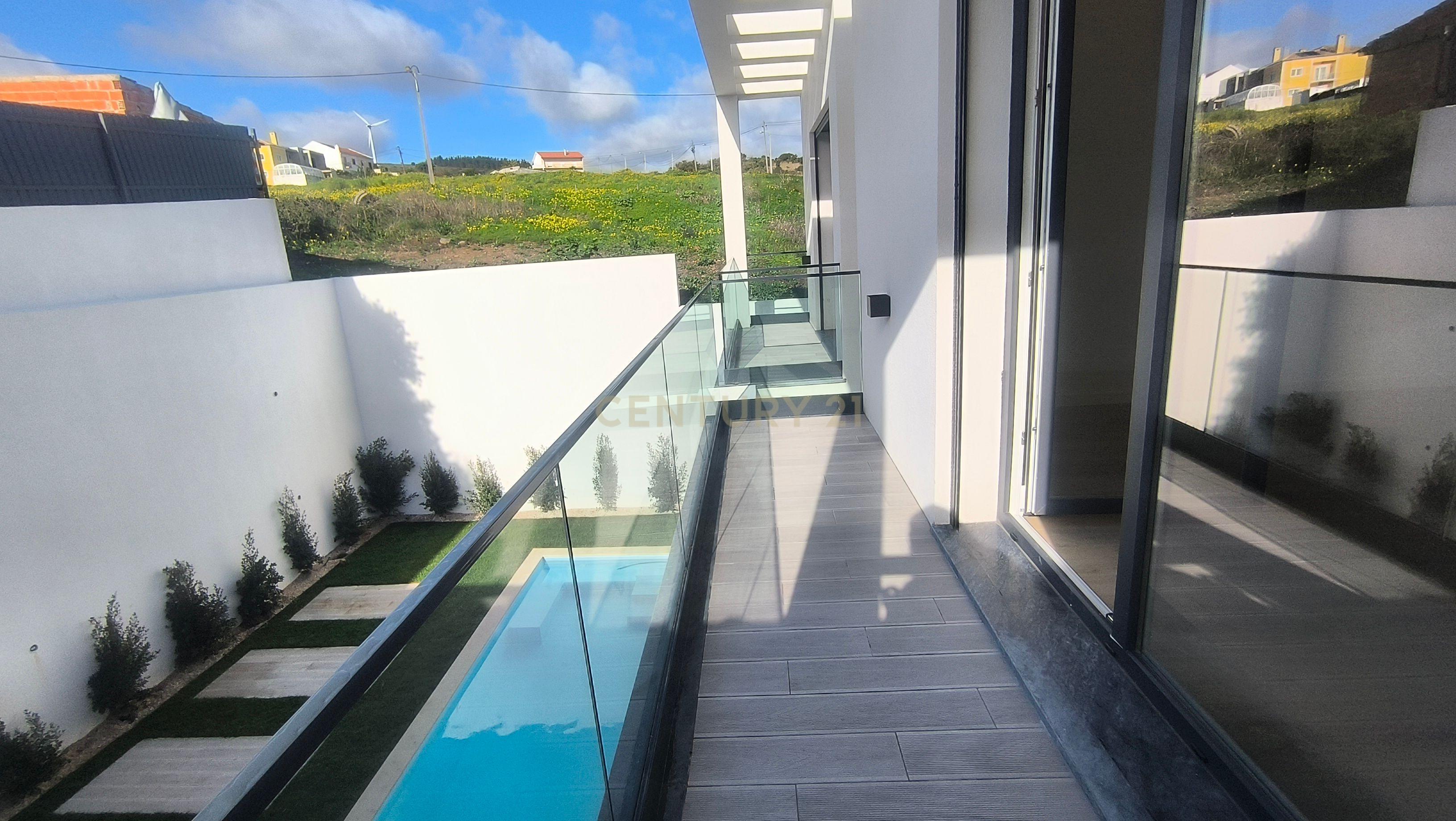 Moradia Construção Nova T5 C/ Piscina - Image 22