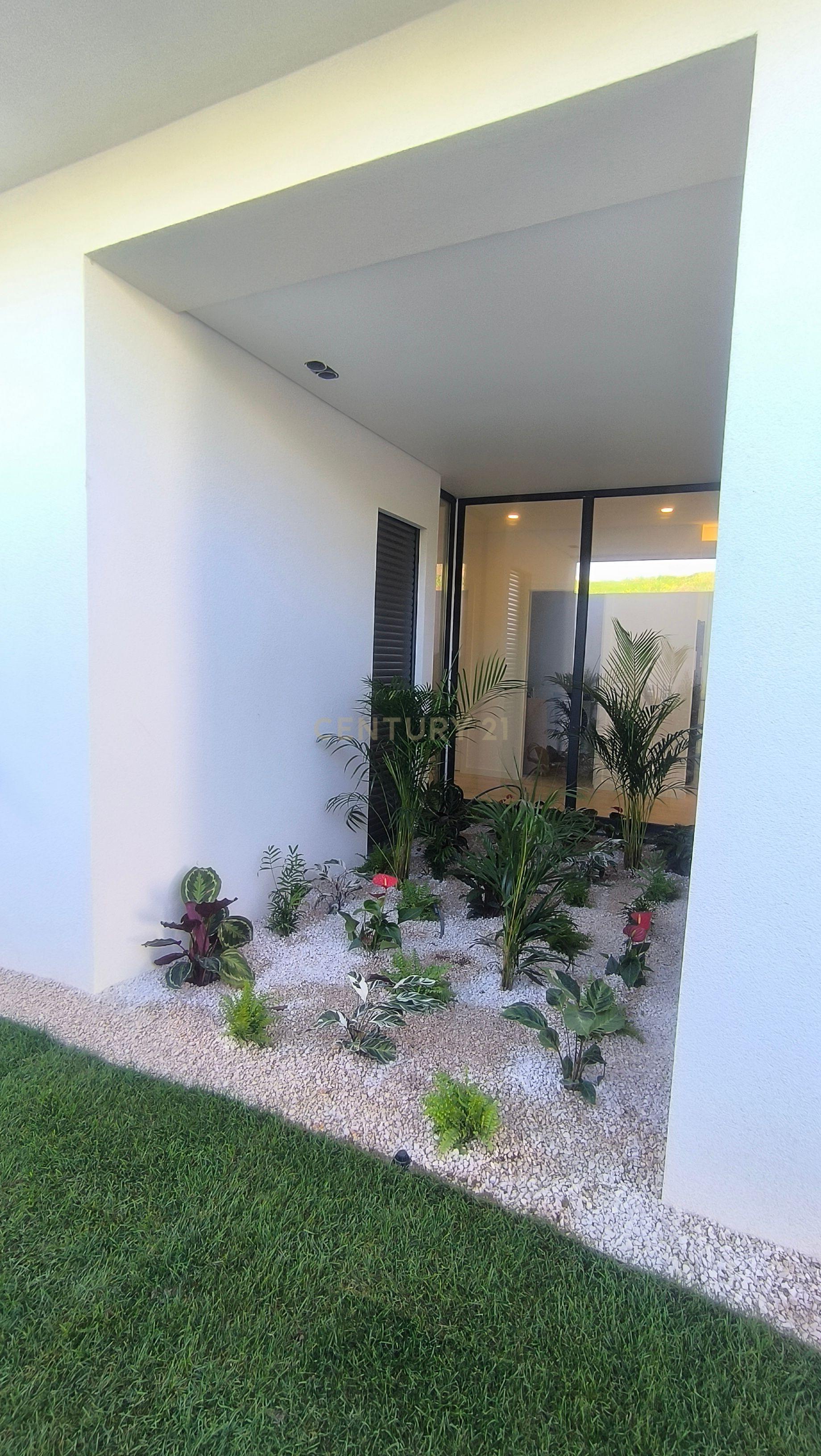 Moradia Construção Nova T5 C/ Piscina - Image 48