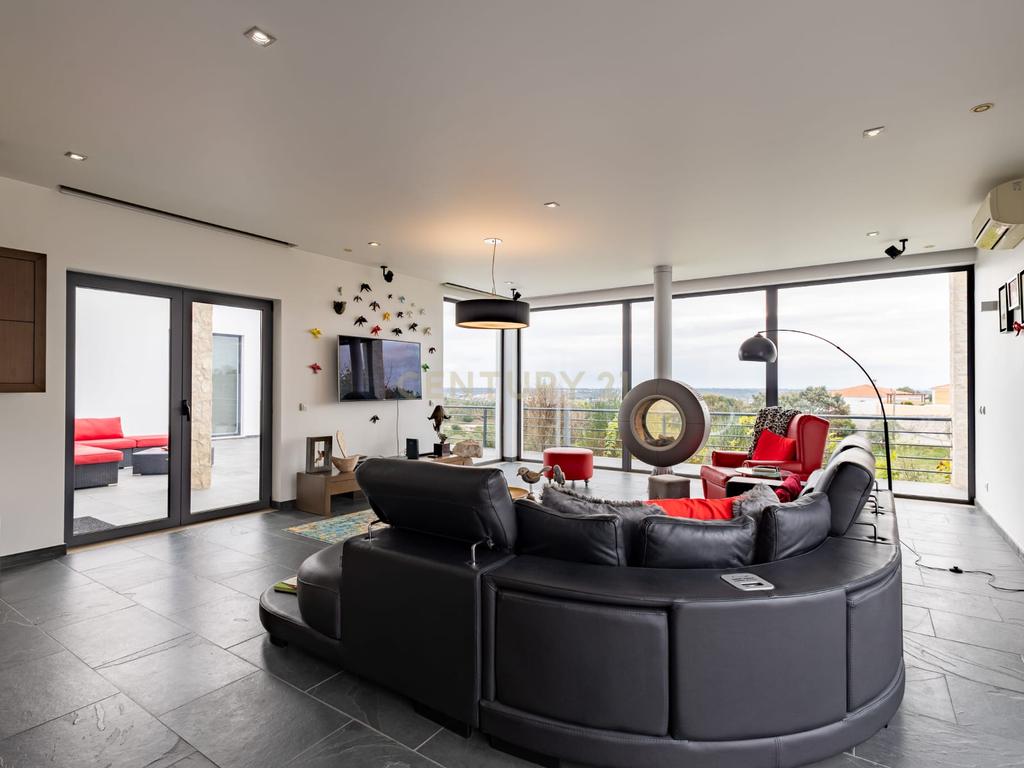 Moderna moradia T4 de luxo com terreno para investimento - Alcanena - Santarém - Image 9