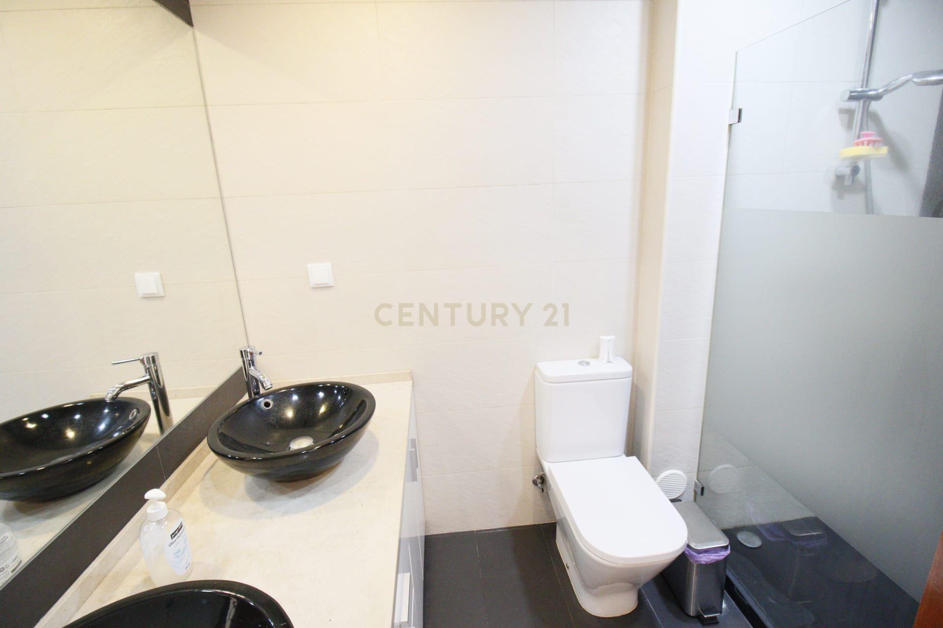 Apartamento T3 com Vista Serra em Alcabideche – Cascais - Image 17
