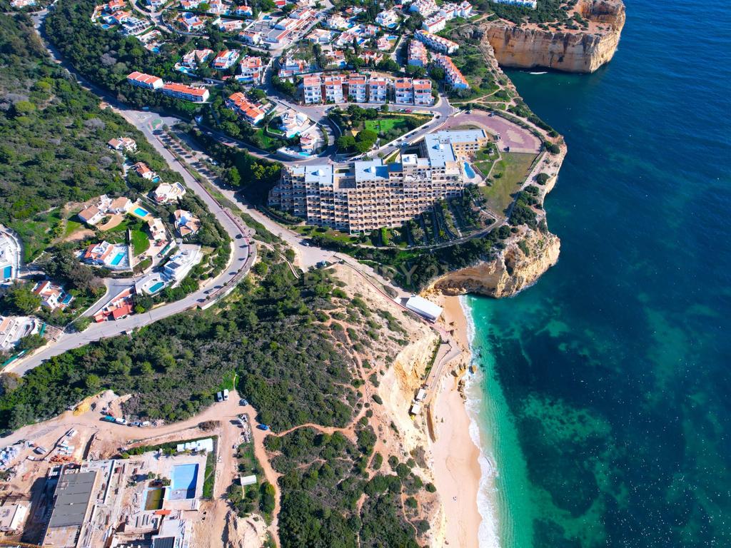 Apartamento T1 em Lagoa com Piscina e Boa Exposição Solar - Image 6