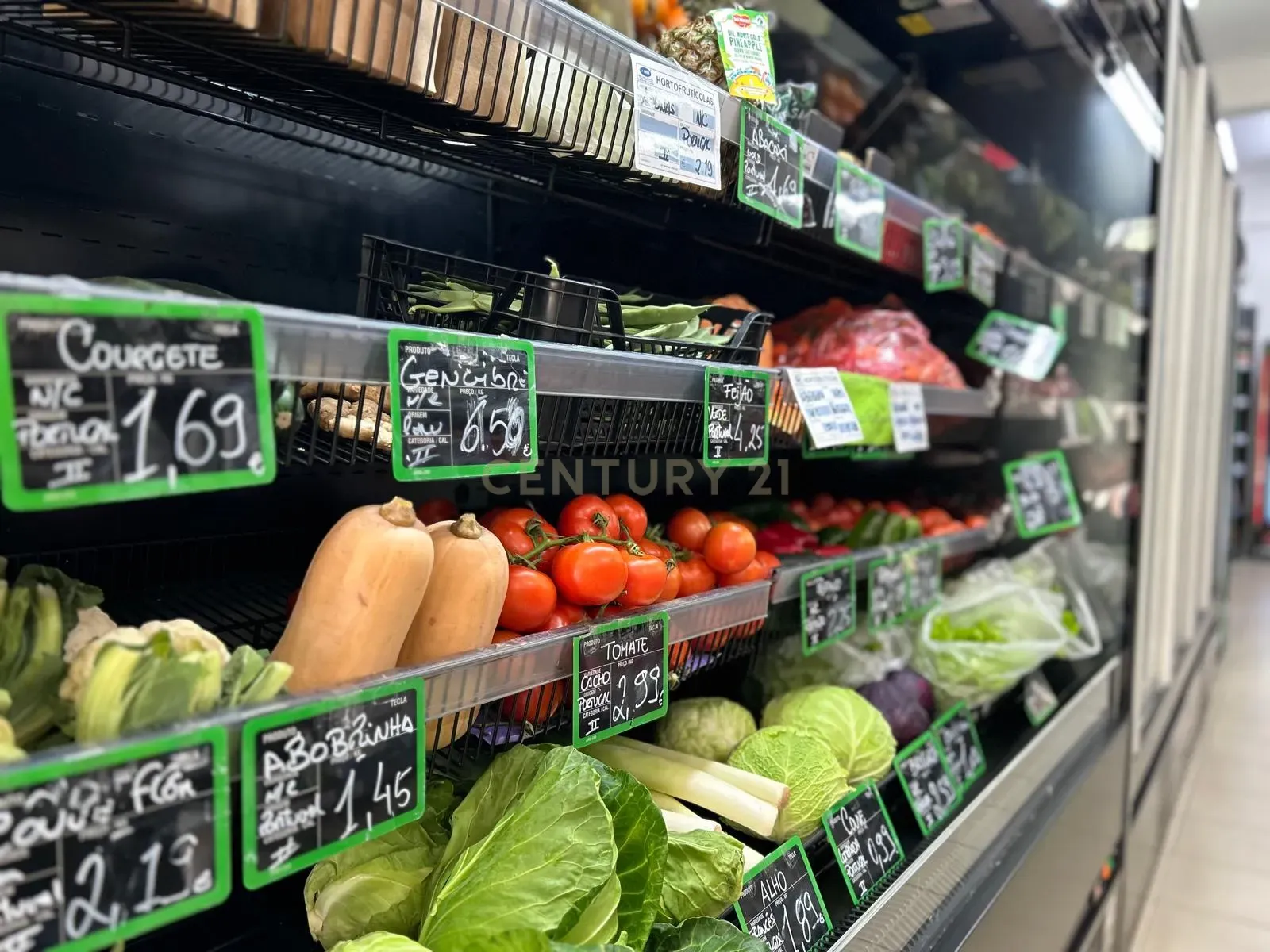 Trespasse de Mini-Mercado em Faro – Excelente Localização - Image 1