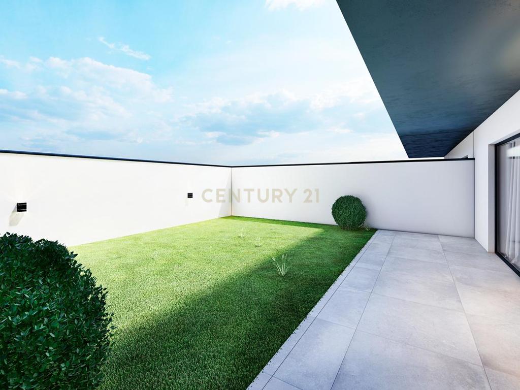 Moradia T3 Arquitectura Moderna no Porto Alto - Image 5