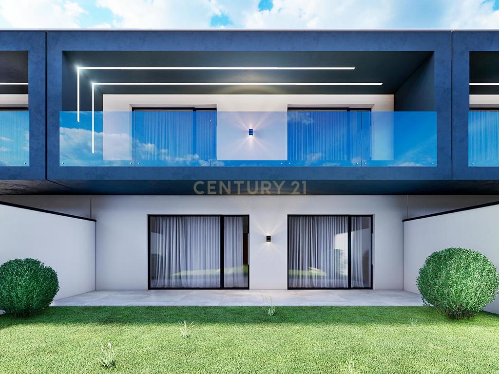 Moradia T3 Arquitectura Moderna no Porto Alto - Image 1