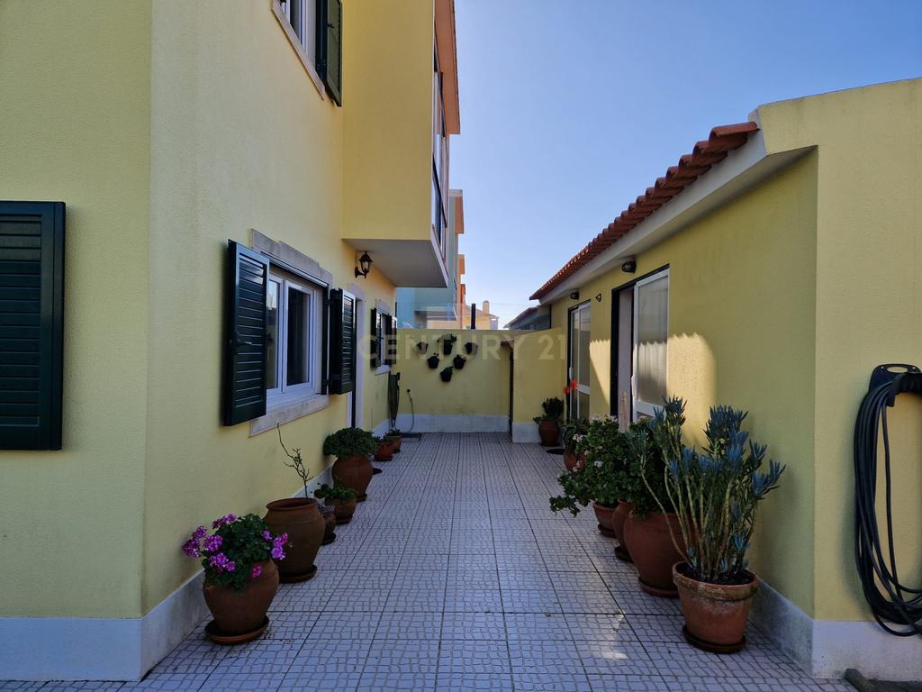 Magnifica Moradia T4 na Silveira, Santa Cruz, Torres Vedras - Image 13