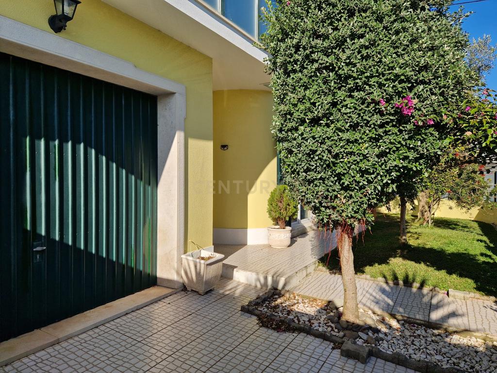 Magnifica Moradia T4 na Silveira, Santa Cruz, Torres Vedras - Image 7