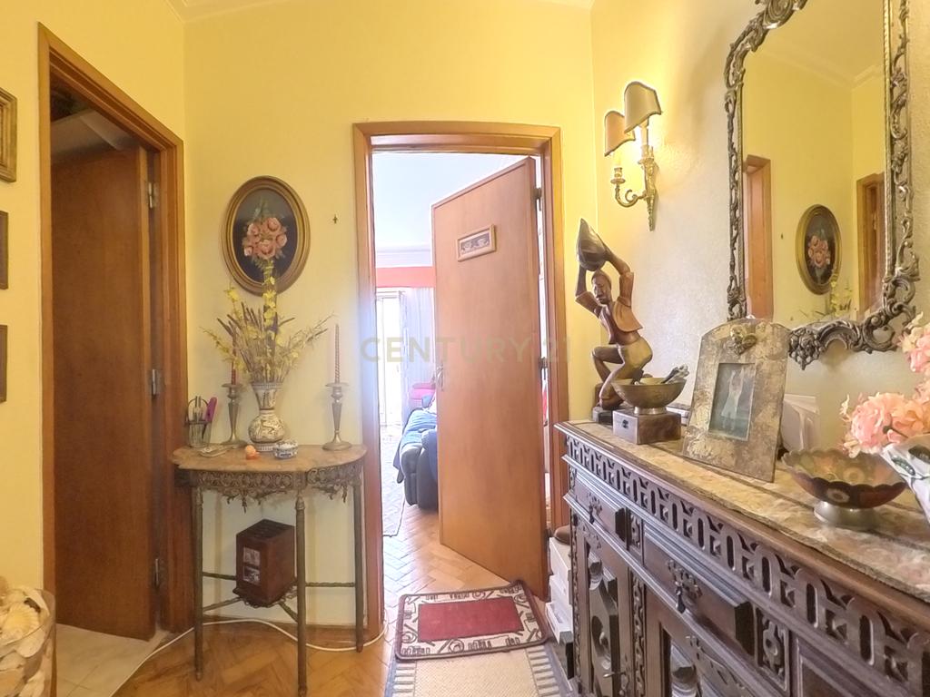 Moradia T2+T1 no Bairro de São José, Cascais - Image 12