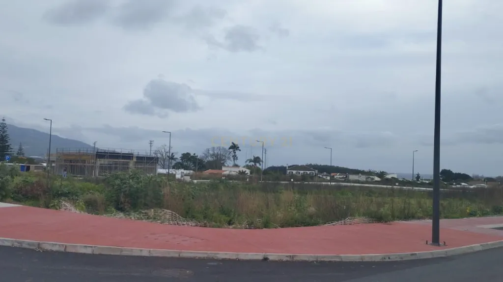 Lote com projeto aprovado em Belém - Image 9