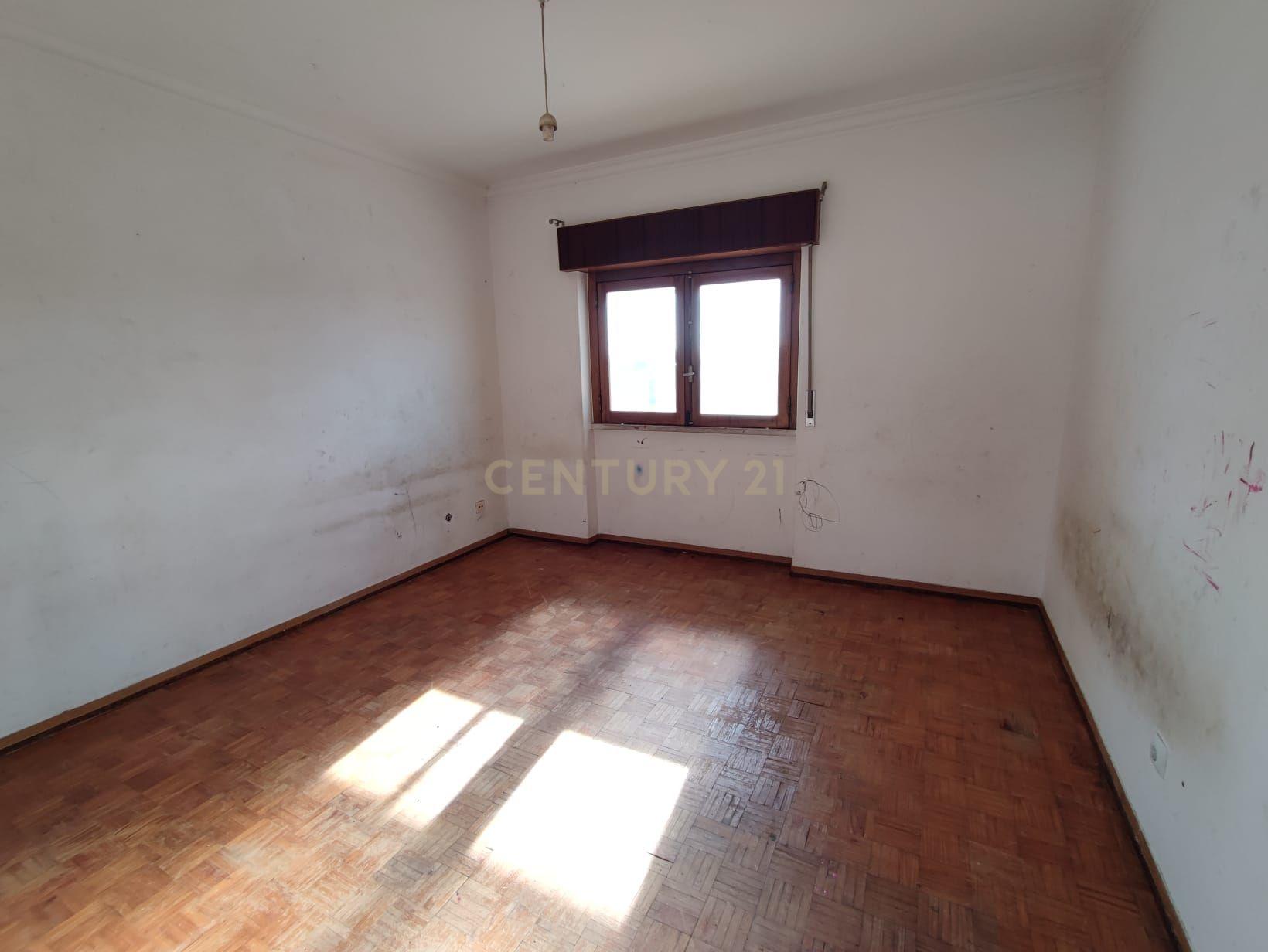 Apartamento T2 em Samora Correia - Image 10