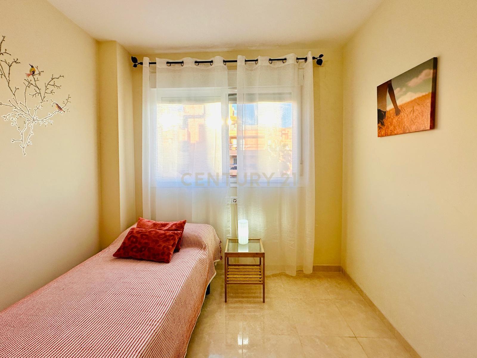 Apartamento Espaçoso em Almería - 3 Quartos e 2 Casas de Banho - Image 14
