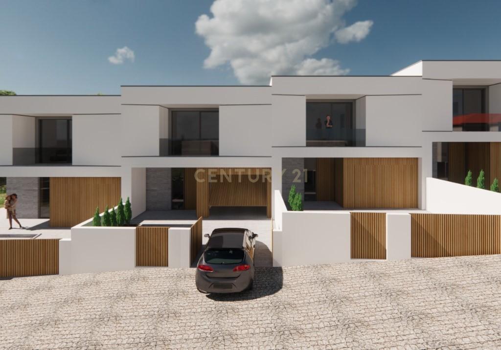 Moradia V3 em Vila Boa do Bispo (Pombal), Marco de Canaveses- Lote 2 - Image 3