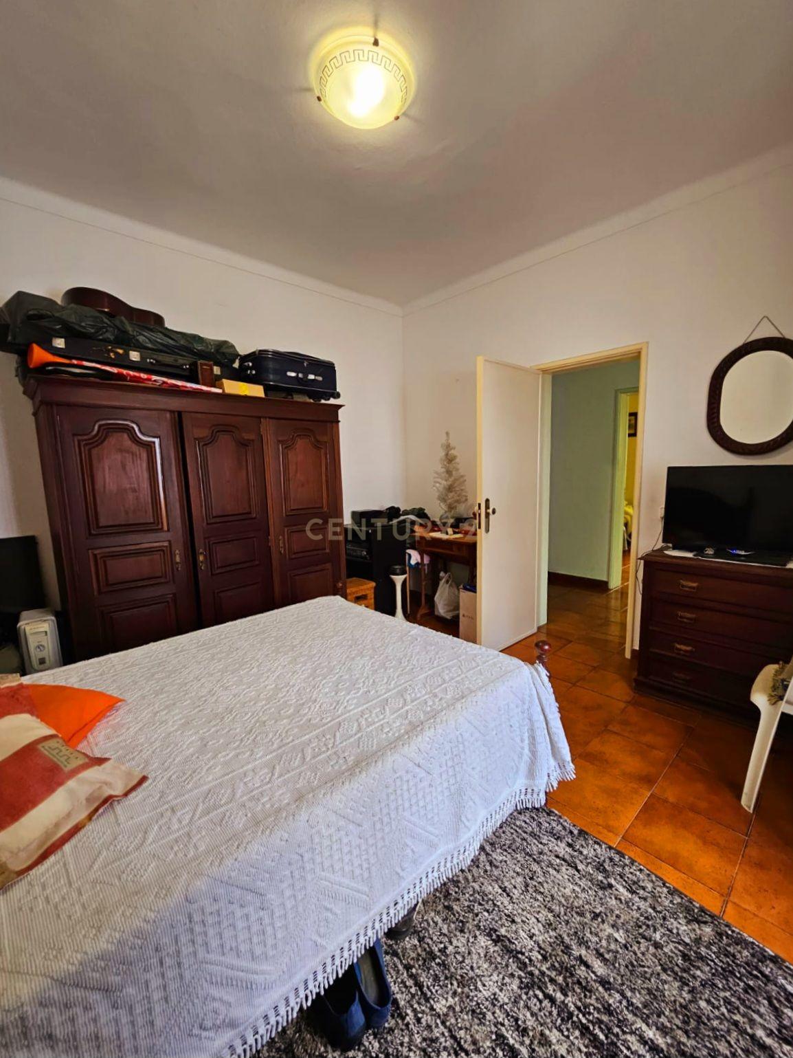 Moradia T4 com quintal garagem e anexos Torrão, Alcácer do Sal - Image 9