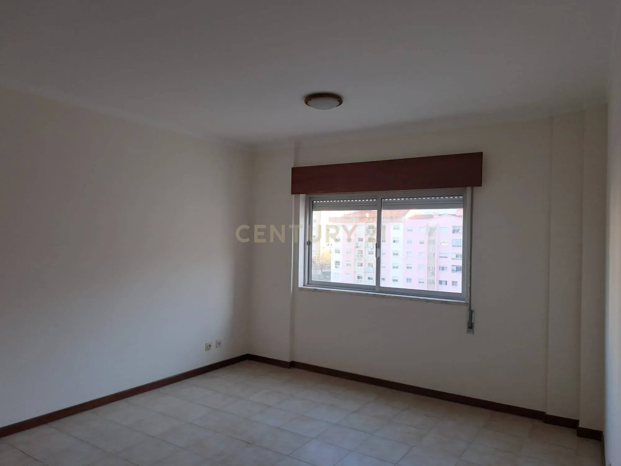 Apartamento T1 | Loures - Image 1