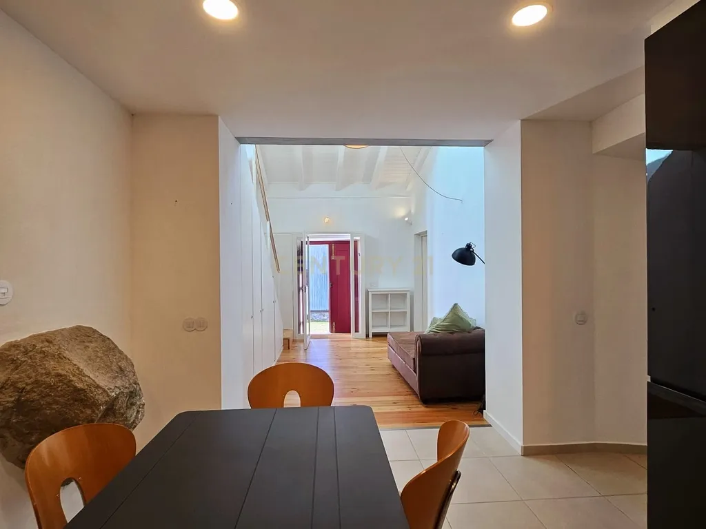 Moradia T2 Recentemente Recuperada Com Espaço Exterior Alcacovas, Évora - Image 22