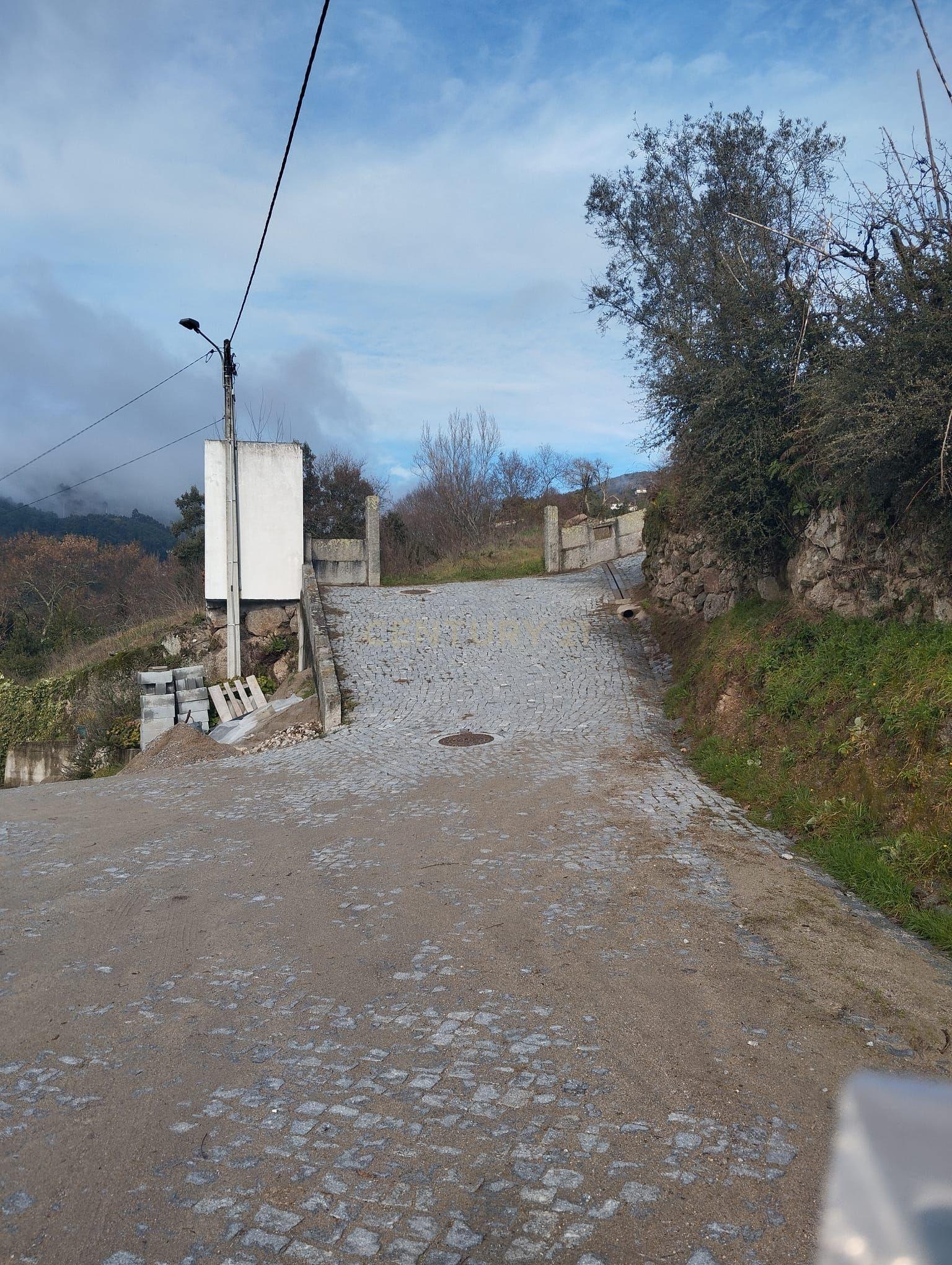 Terreno com projeto para dispensa agrícola em Santa Cruz do Douro, Baião - Image 7