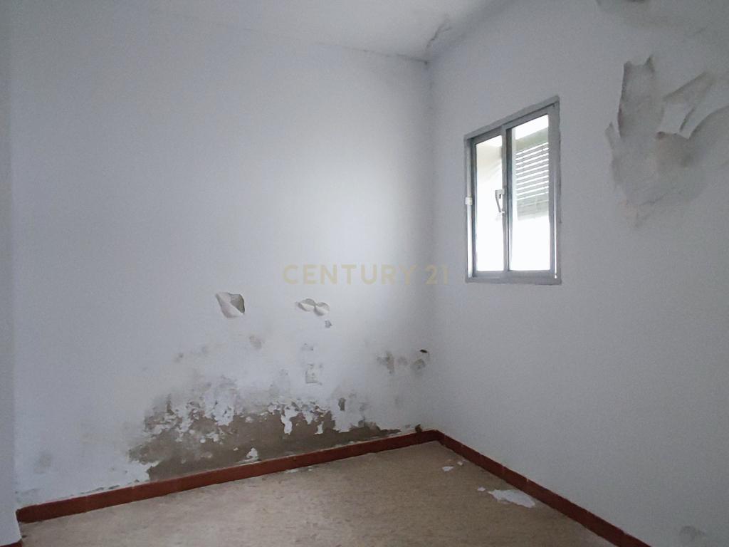 undefined - Image 4