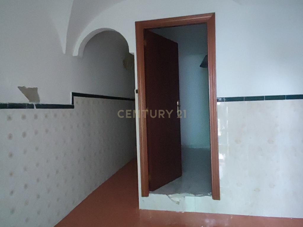 undefined - Image 1