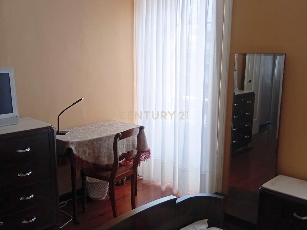 Casa na Rua Coronel Chaves em Ponta Delgada - Image 17