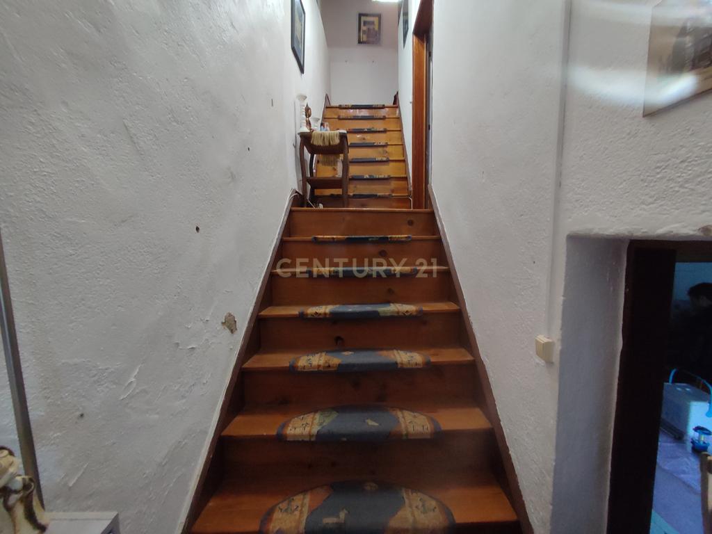 Moradia T3, Pronta a habitar, São Vicente da Beira - Image 2
