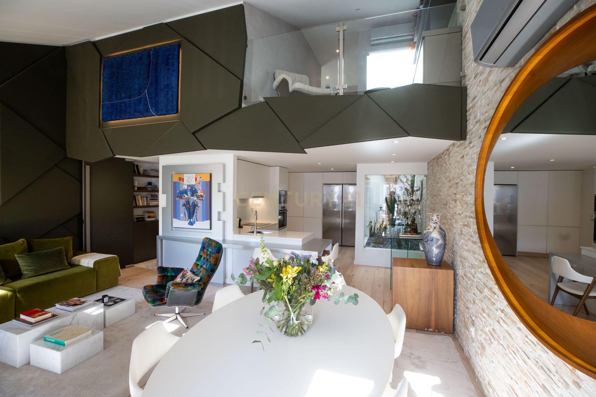 Apartamento T2 Duplex no coração de Lisboa - Image 2