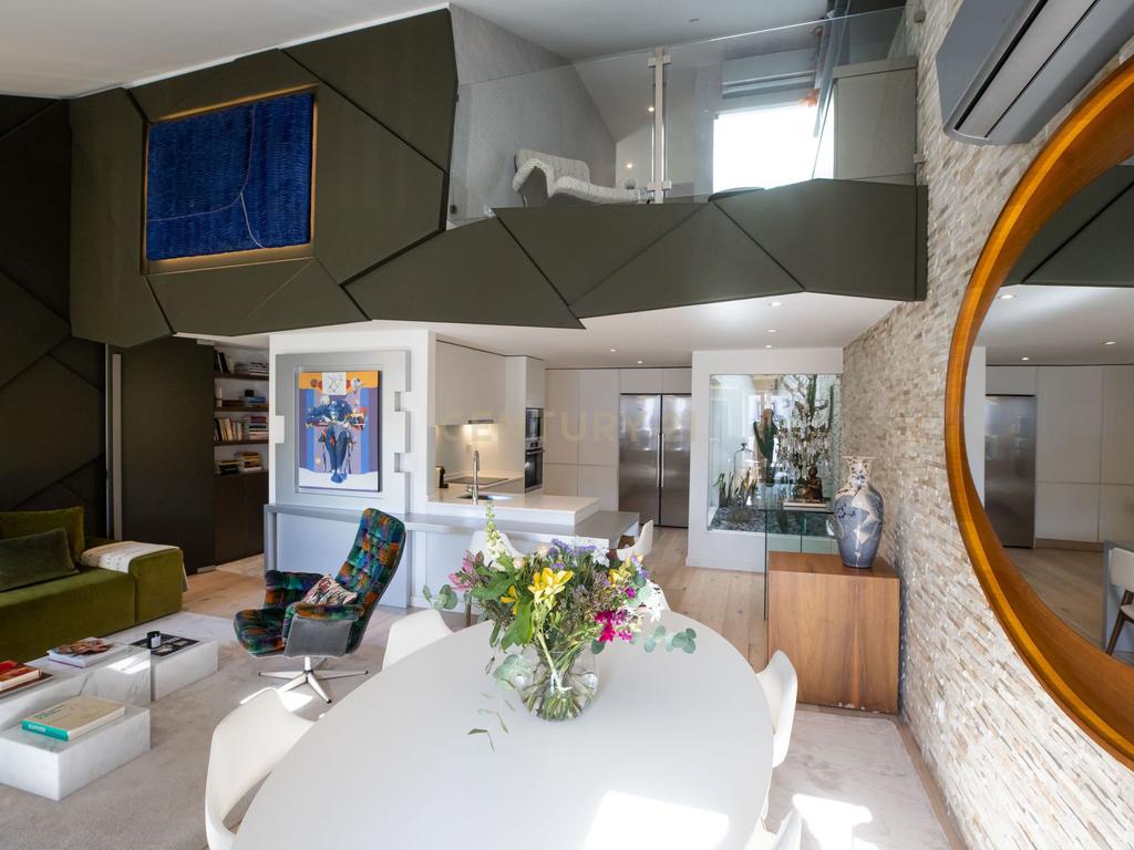Apartamento T2 Duplex no coração de Lisboa - Image 2