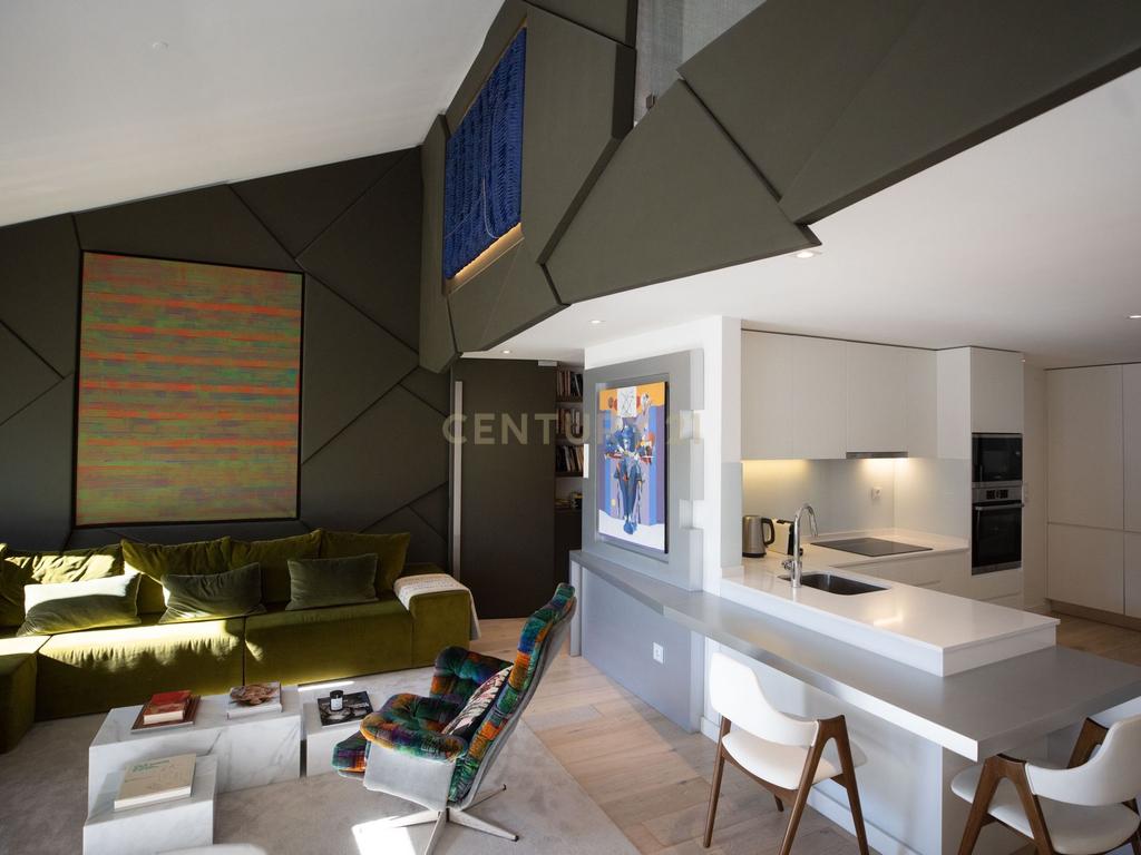 Apartamento T2 Duplex no coração de Lisboa - Image 5