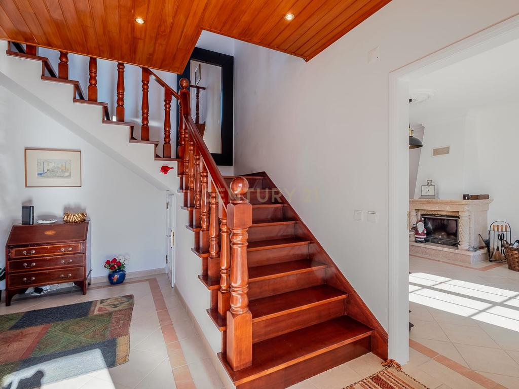 Moradia T4 em bairro residencial no Barril,  Mafra - Image 19