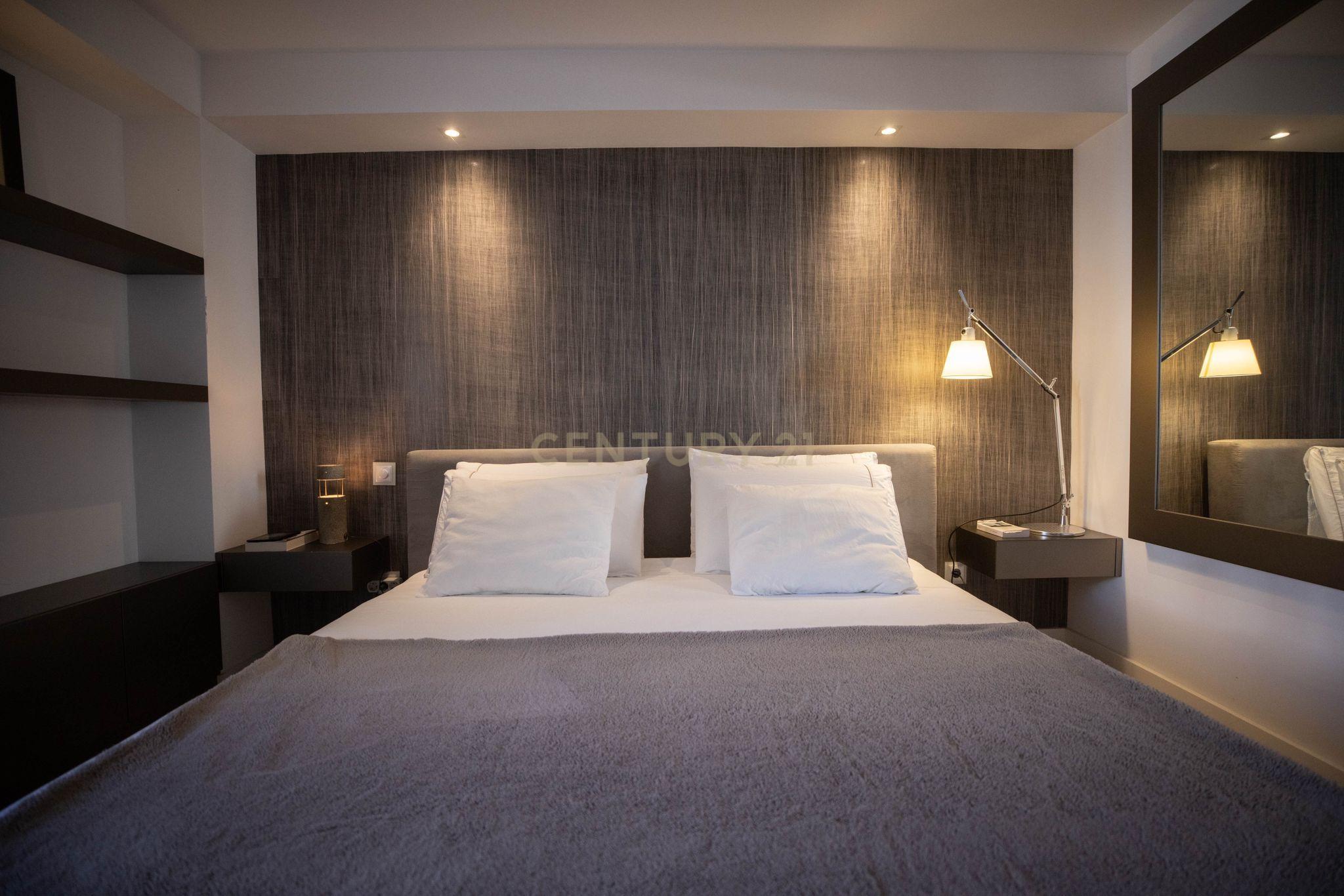 Apartamento T2 Duplex no coração de Lisboa - Image 13