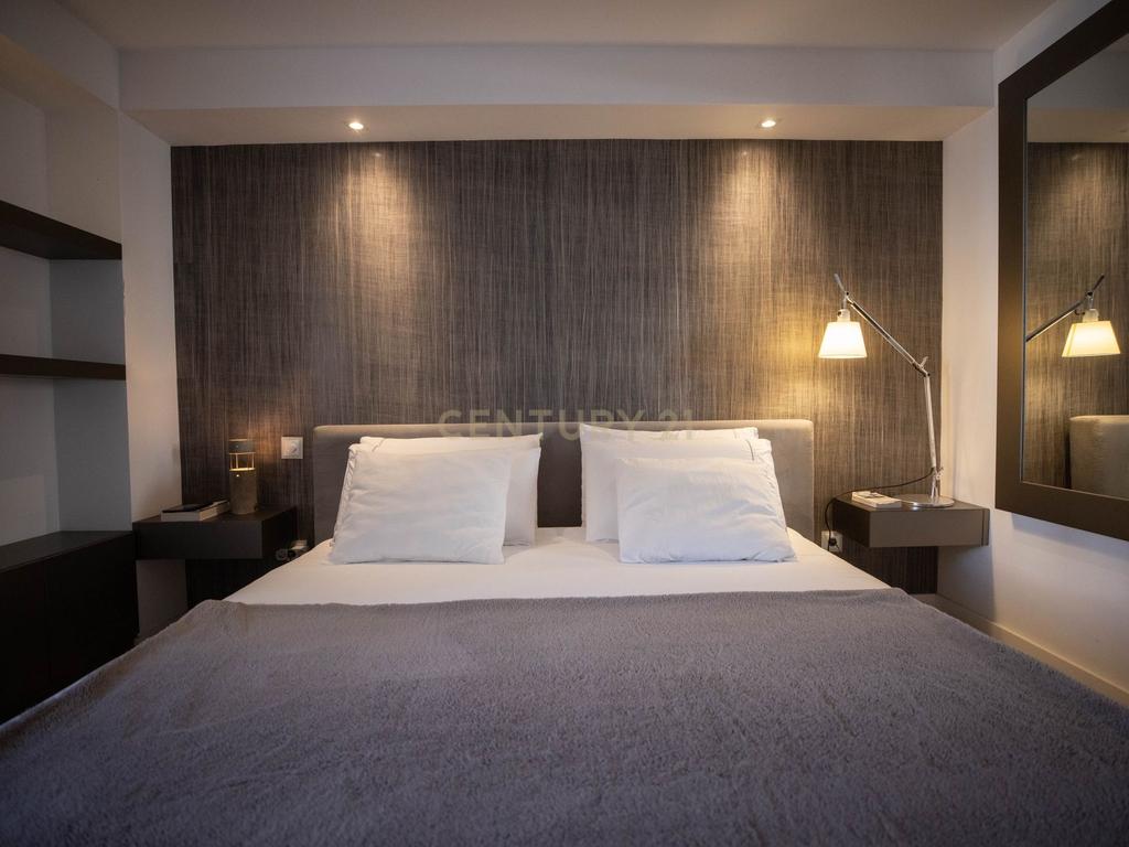 Apartamento T2 Duplex no coração de Lisboa - Image 13