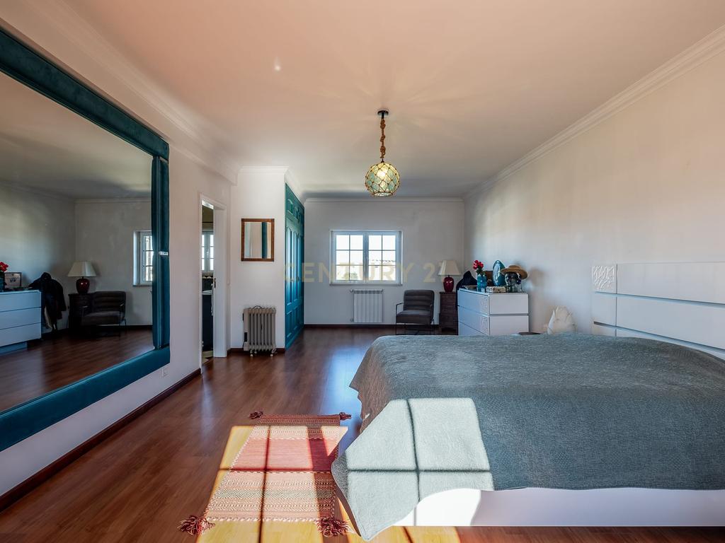 Moradia T4 em bairro residencial no Barril,  Mafra - Image 28