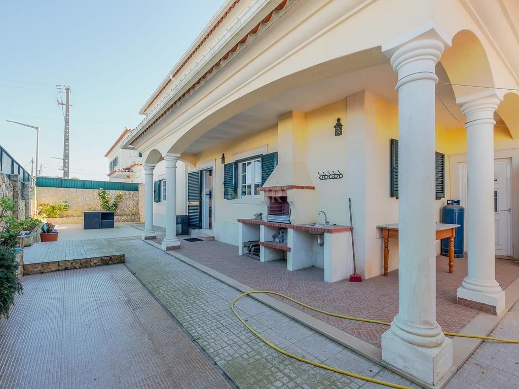 Moradia T4 em bairro residencial no Barril,  Mafra - Image 6