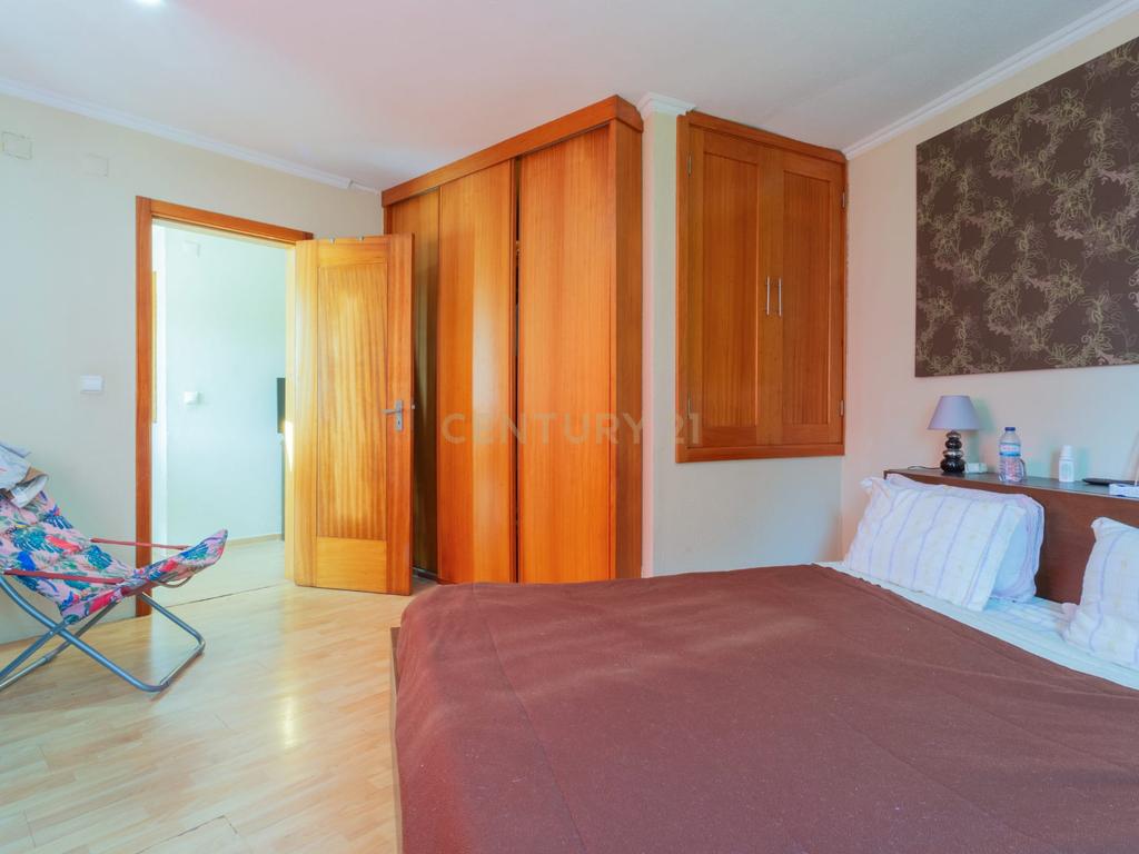 Moradia T4 Sobreda de Caparica - Image 32