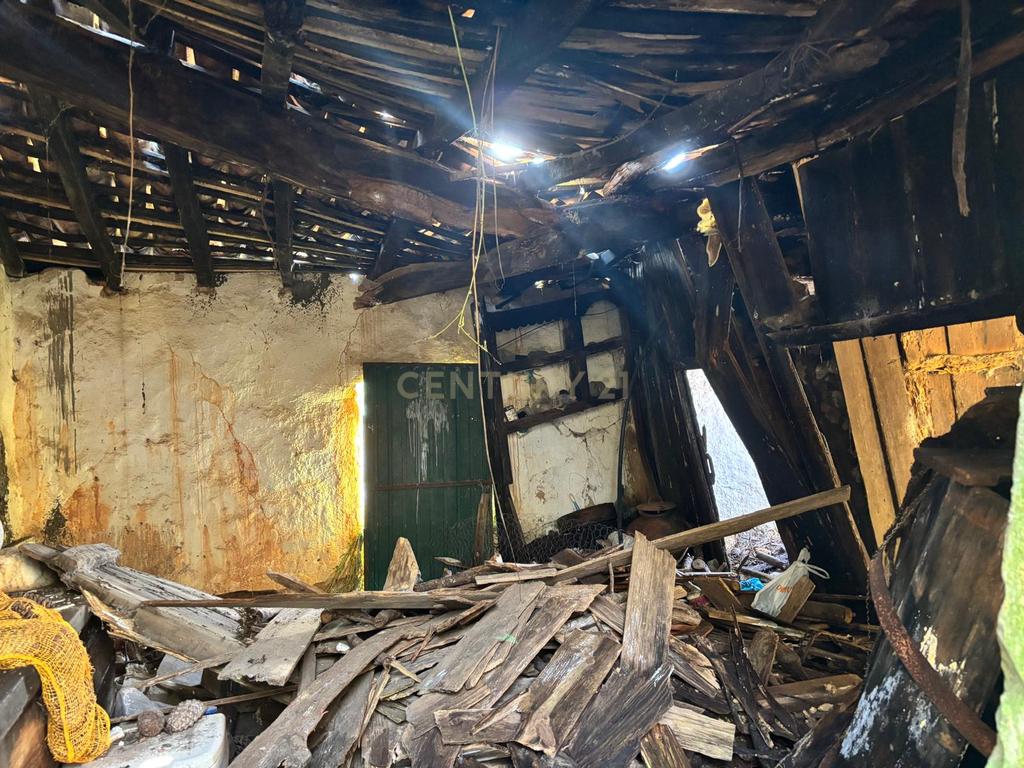 Casinha Antiga em Zambujais - Image 11