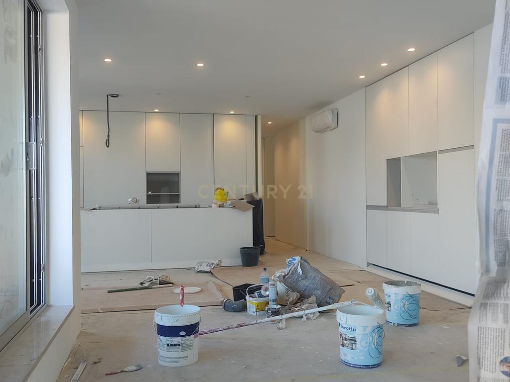 Apartamento T3 renovado, Paranhos - Image 2