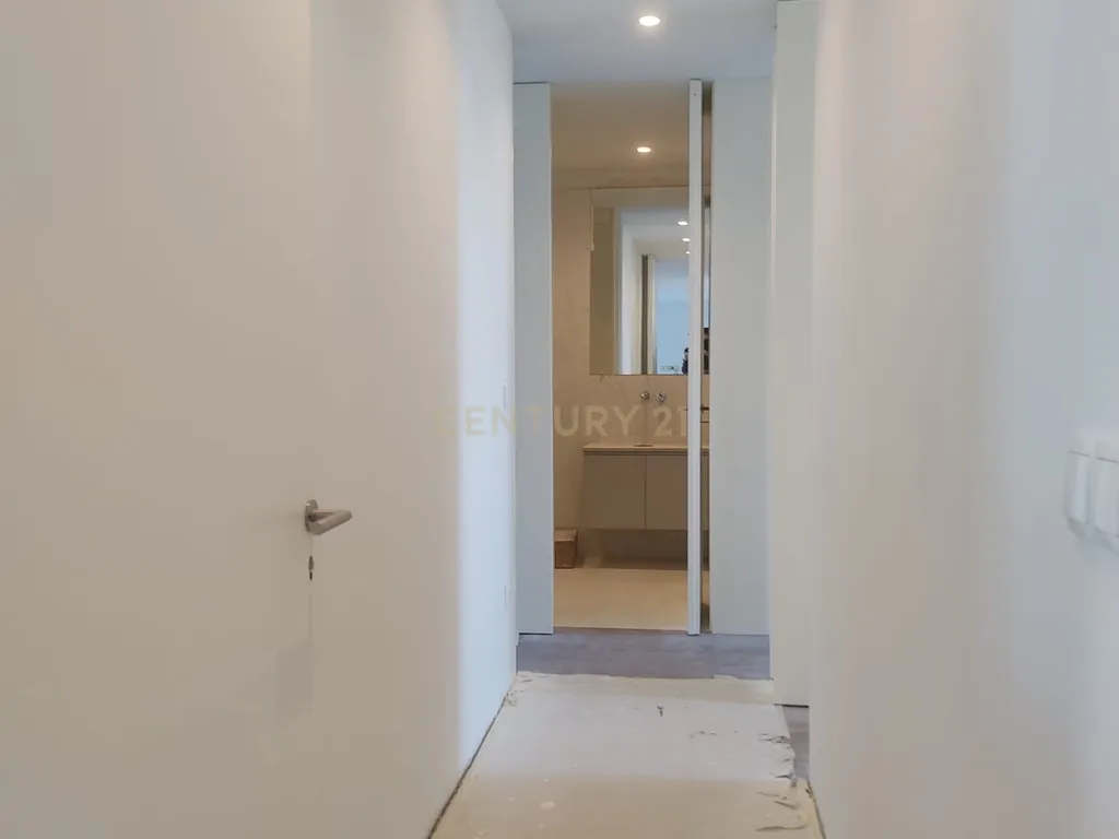 Apartamento T3 renovado, Paranhos - Image 4