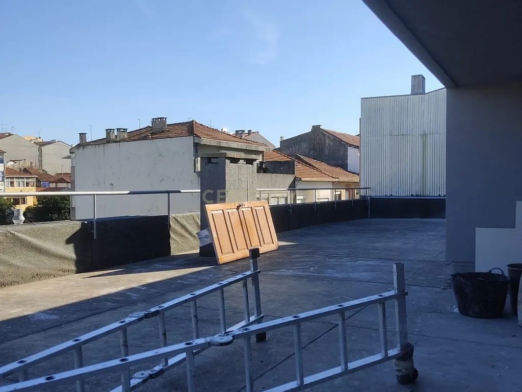 Apartamento T3 renovado, Paranhos - Image 17