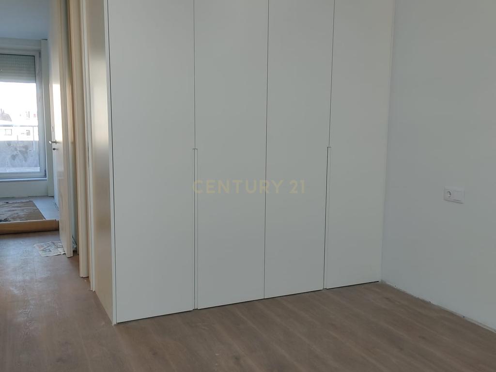 Apartamento T3 renovado, Paranhos - Image 8