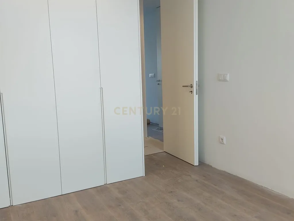 Apartamento T3 renovado, Paranhos - Image 9