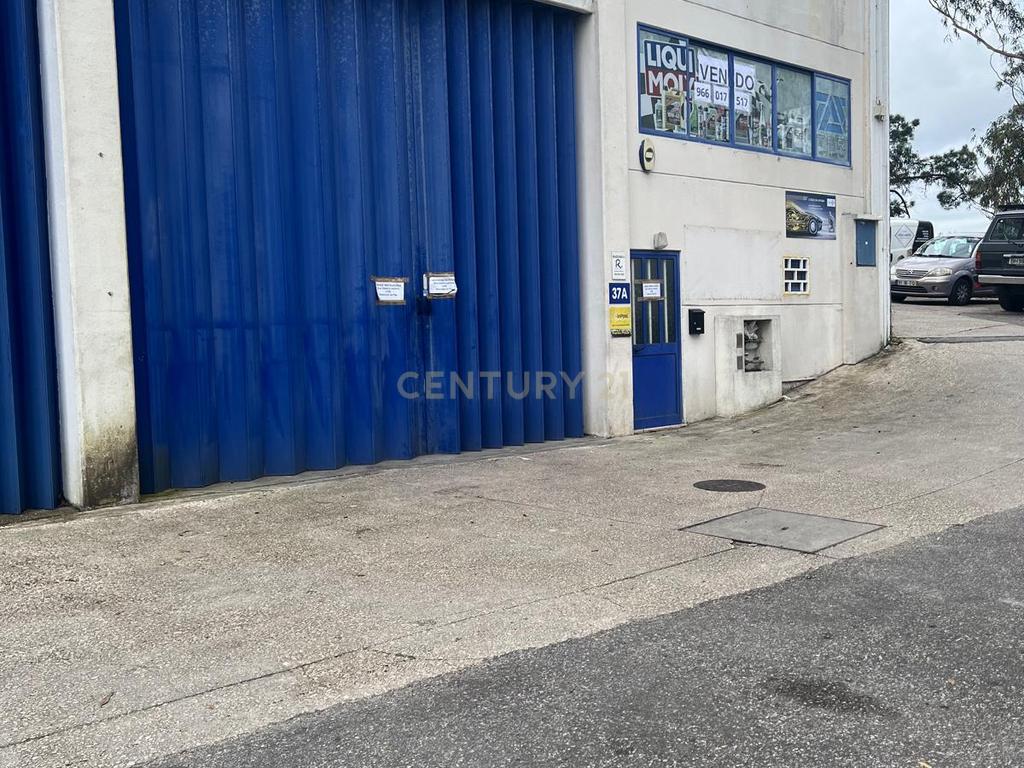 ARMAZÉM PARA VENDA EM MAFRA - OPORTUNIDADE DE INVESTIMENTO - Image 1