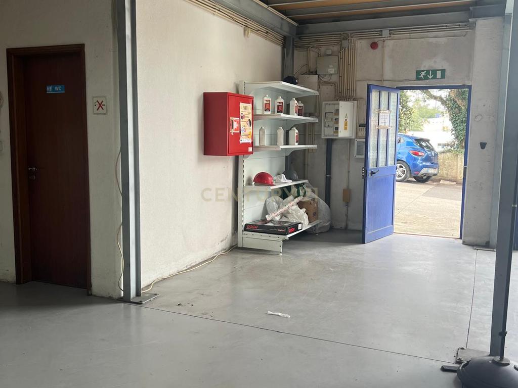 ARMAZÉM PARA VENDA EM MAFRA - OPORTUNIDADE DE INVESTIMENTO - Image 3