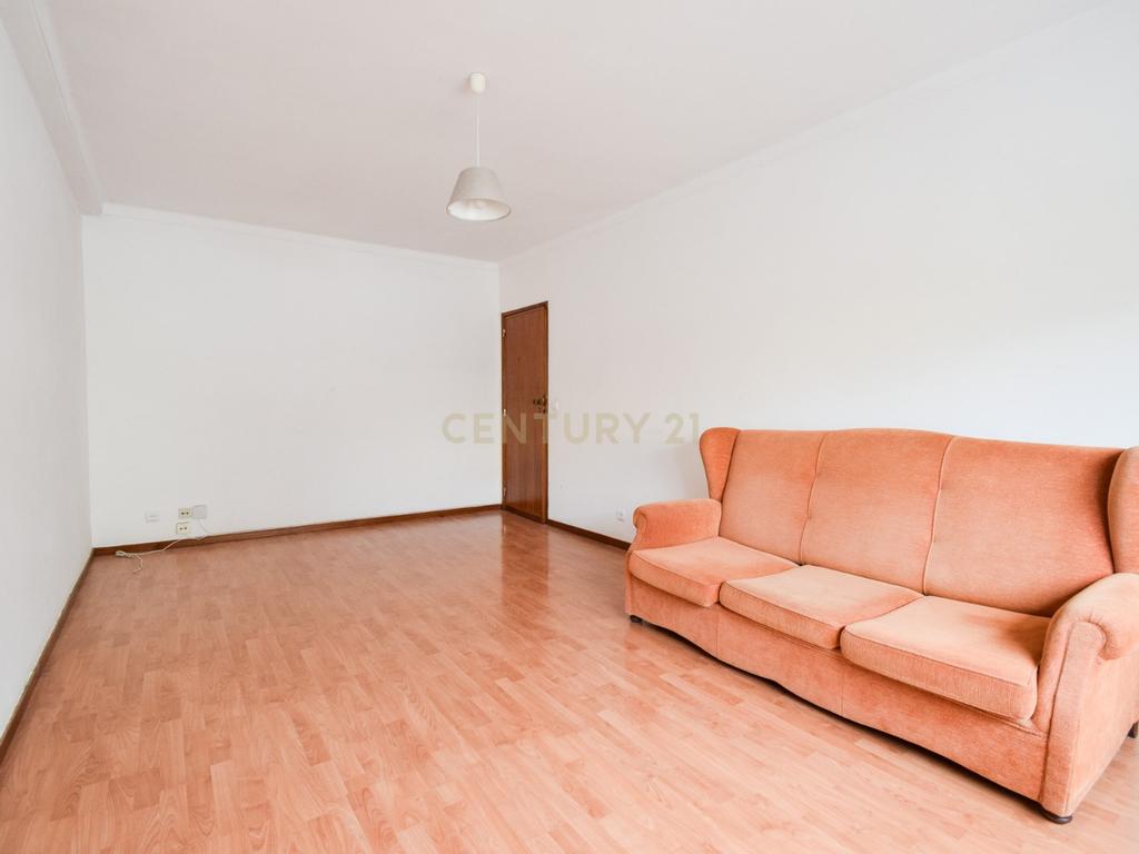 APARTAMENTO T2 NO JARDIM DOS MONTES CLAROS – O INVESTIMENTO CERTO EM COIMBRA - Image 5