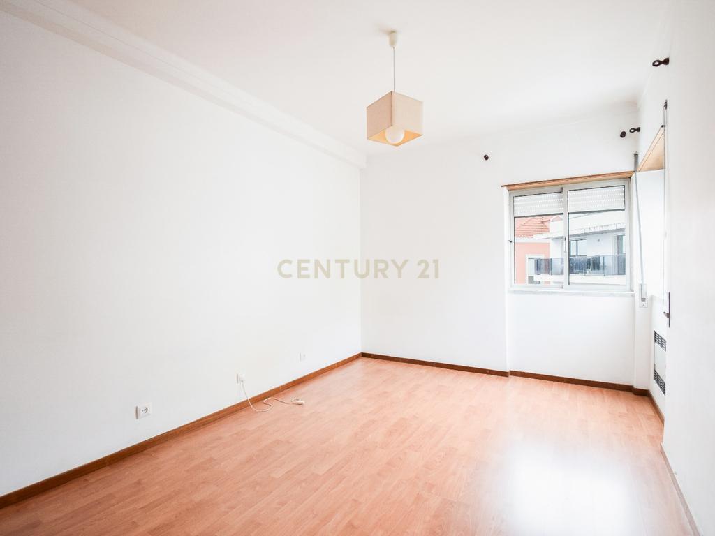 APARTAMENTO T2 NO JARDIM DOS MONTES CLAROS – O INVESTIMENTO CERTO EM COIMBRA - Image 12