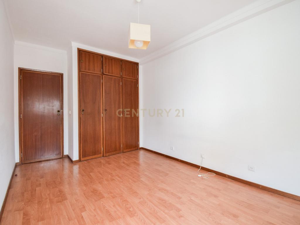 APARTAMENTO T2 NO JARDIM DOS MONTES CLAROS – O INVESTIMENTO CERTO EM COIMBRA - Image 14