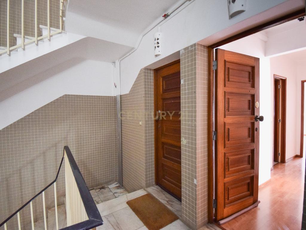 APARTAMENTO T2 NO JARDIM DOS MONTES CLAROS – O INVESTIMENTO CERTO EM COIMBRA - Image 3