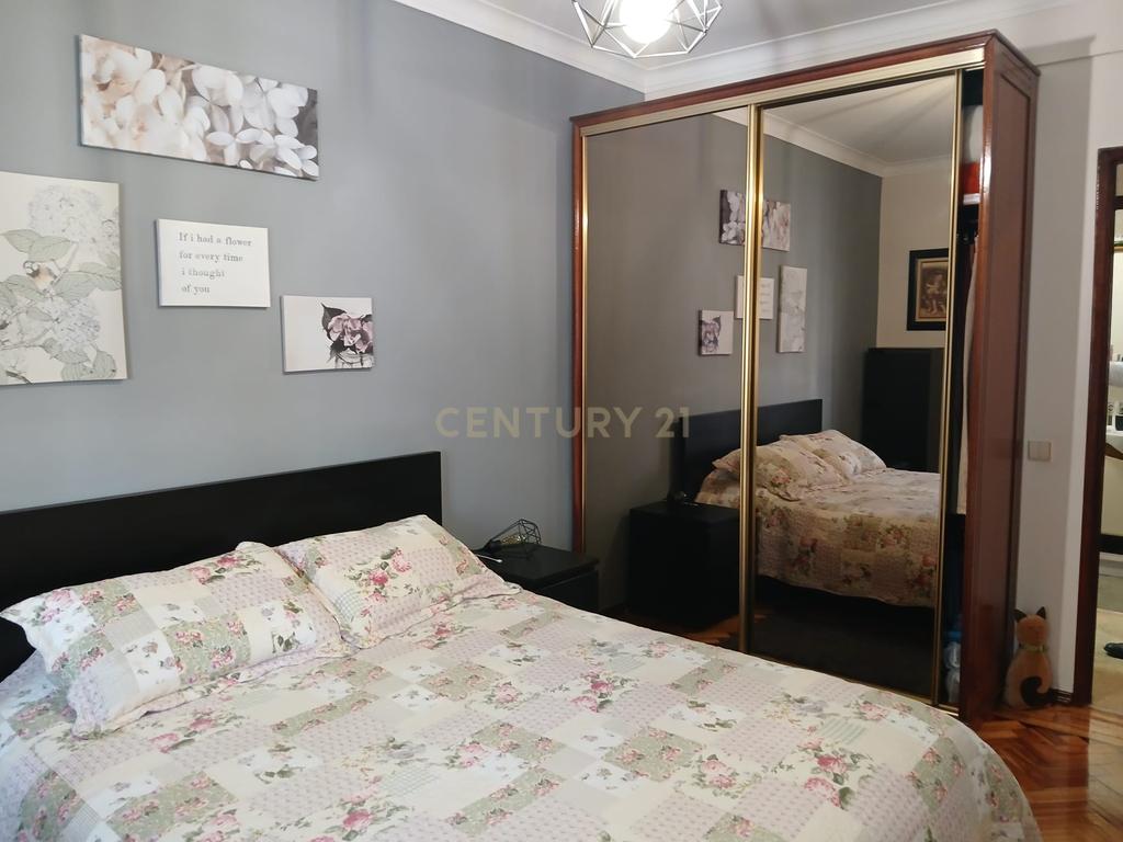 Apartamento T3 em Amadora com Varanda e Vista para a Cidade - Image 26
